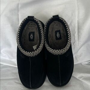UGG Black Slippers with Geometric Trim